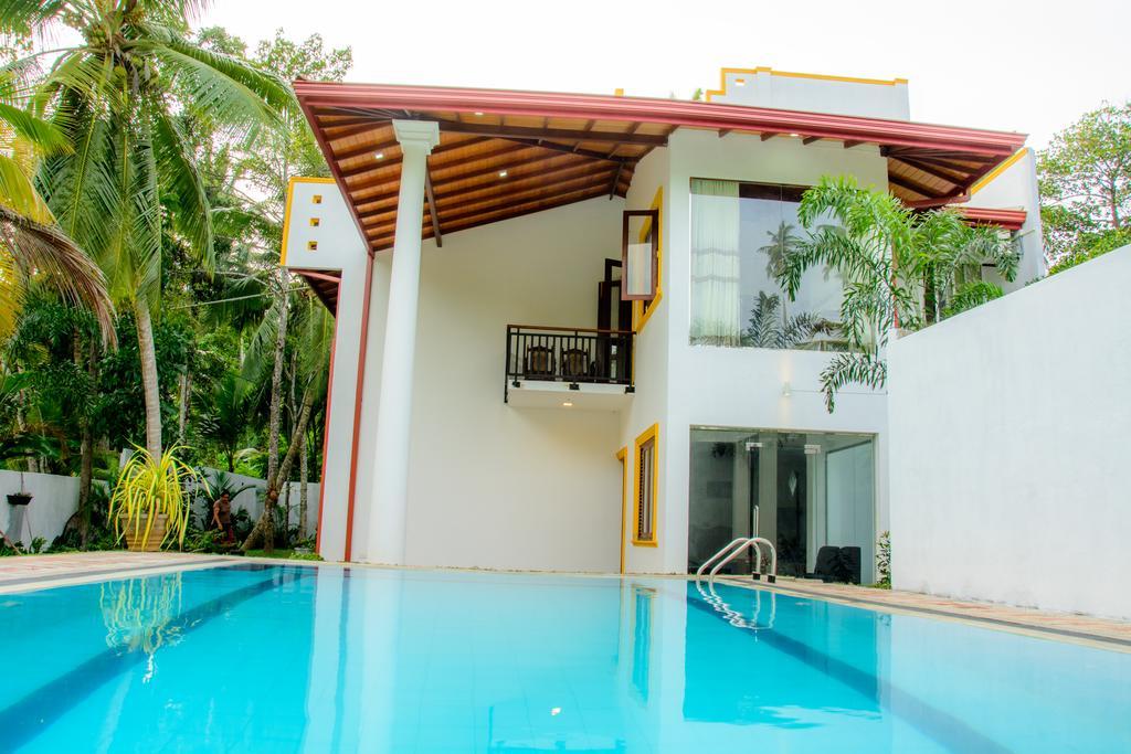 Villa White Hikkaduwa Buitenkant foto